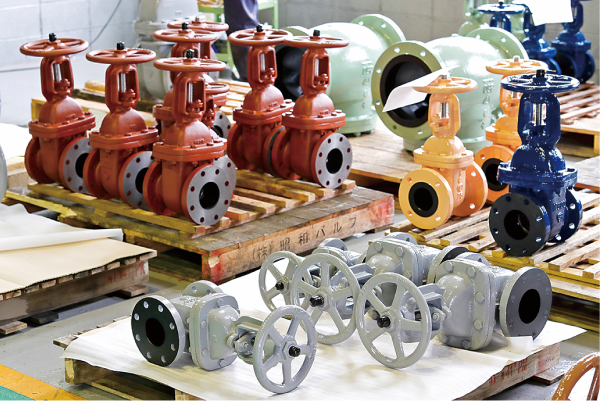 産業や暮らしに欠かせない多種多様なバルブ