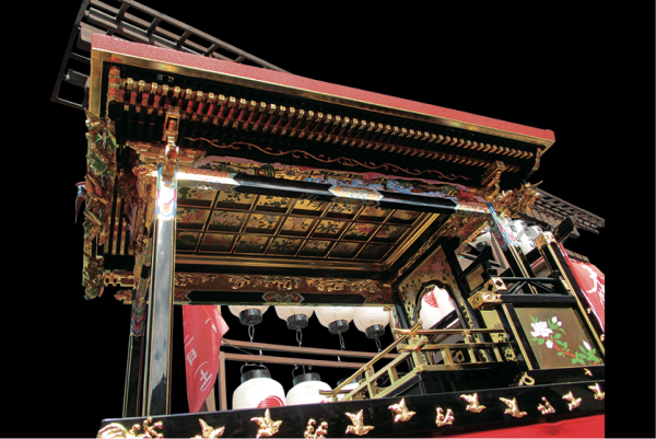 「源氏山」を実物1／4のミニチュアで再現